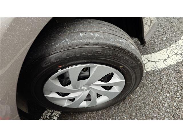 ヤリス ハイブリッドG LEDライト スマートキ ETC車載器 横滑り防止装置 クルコン セキュリティアラーム パワステ 点検記録簿 キーフリー オートエアコン ABS Wエアバック パワーウィンドウ エアバッグ(23枚目)