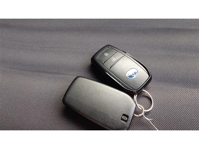 ヤリス ハイブリッドＸ　イモビライザー　スマートキー＆プッシュスタート　バックモニター　ワイヤレスキー　ドラレコ　ＡＢＳ　ナビ　定期点検記録簿　オートクルーズ　Ｗエアバック　パワーウィンドウ　オートエアコン　ＥＴＣ（23枚目）