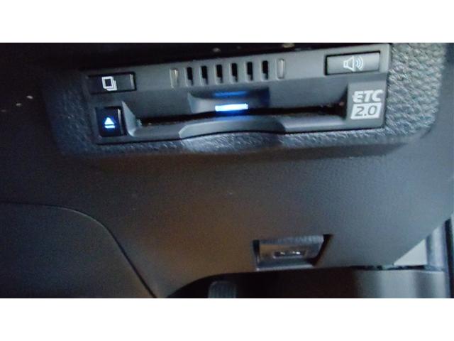 カローラスポーツ ハイブリッドＧ　Ｚ　衝突被害軽減Ｓ　Ｂモニ　地デジＴＶ　盗難防止装置　ＬＥＤライト　ナビ＆ＴＶ　オートクルーズコントロール　メモリ－ナビ　ドライブレコーダー　１オーナー　アルミホイール　スマートキ－　ＡＢＳ　ＥＴＣ車載器（13枚目）