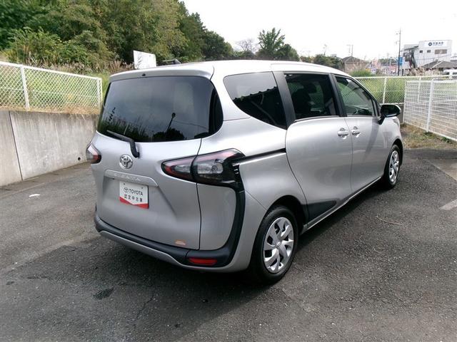 シエンタ Ｇ　ナビ・ＴＶ　スマートキープッシュスタート　リアカメラ　地デジフルセグ　定期点検記録簿　フルオートエアコン　パワーウィンド　ＥＴＣ　運転席エアバック　パワステ　キーフリーシステム　ＡＢＳ　３列　横滑防止（5枚目）