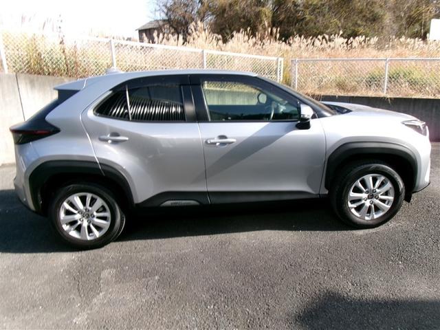 ヤリスクロス G ETC装備 点検記録簿 スマートエントリー イモビライザー オートエアコン LEDライト アルミホイール キーレス パワーウィンドウ クルコン ABS ドライブレコーダー エアバッグ ブレーキサポート(4枚目)