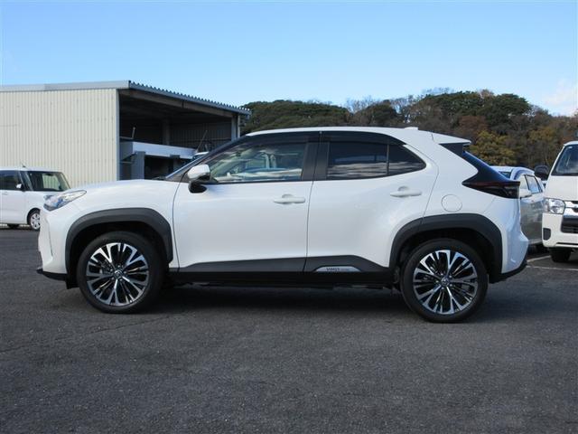 ヤリスクロス ハイブリッドZ インテリジェントキー アルミホイル LEDライト リアカメラ クルーズコントロール 横滑り防止システム ナビTV メモリーナビゲーション パワステ オートエアコン キーフリー イモビライザ ETC付き(3枚目)