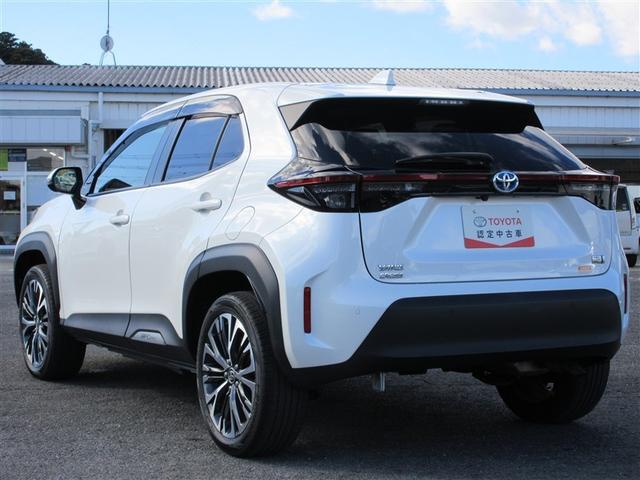 ヤリスクロス ハイブリッドZ インテリジェントキー アルミホイル LEDライト リアカメラ クルーズコントロール 横滑り防止システム ナビTV メモリーナビゲーション パワステ オートエアコン キーフリー イモビライザ ETC付き(4枚目)