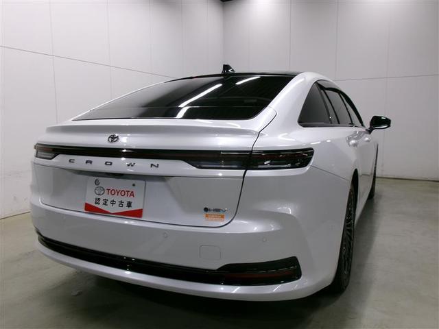 クラウン Ｚ　ムーンルーフ　レザーシート　ＬＥＤヘッドライト　地デジＴＶ　ＡＢＳ　ＡＣ１００Ｖ　スマートキー　ＥＴＣ　ドライブレコーダー　アルミホイール　エアコン　盗難防止装置　メモリーナビ　キーレス　エアバッグ（4枚目）