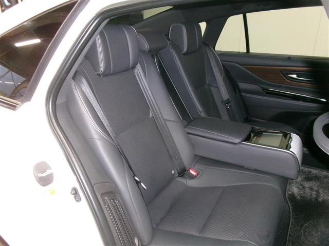 クラウン Ｚ　ムーンルーフ　レザーシート　ＬＥＤヘッドライト　地デジＴＶ　ＡＢＳ　ＡＣ１００Ｖ　スマートキー　ＥＴＣ　ドライブレコーダー　アルミホイール　エアコン　盗難防止装置　メモリーナビ　キーレス　エアバッグ（16枚目）