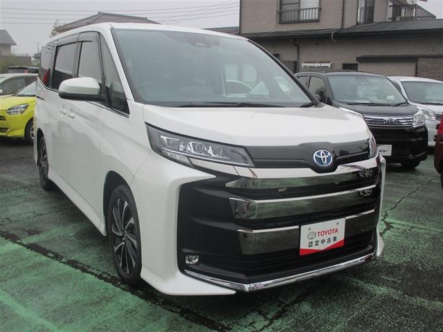 ノア ハイブリッドＳ－Ｚ　横滑り防止機能　エアバッグ　オートクルーズコントロール　地デジ　両側自動ドア　スマートエントリー　ＬＥＤランプ　バックモニター　メモリナビ　３列シート　ＥＴＣ付き　ＡＢＳ　ＡＣ１００Ｖ　アルミホイール（7枚目）