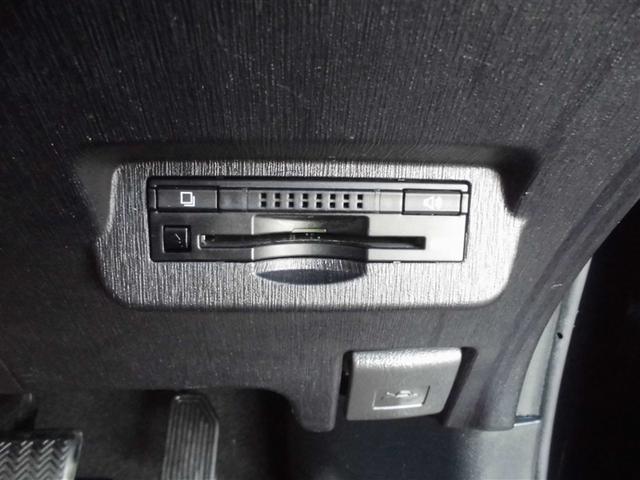 プリウスα Ｓ　スマキ－　ＤＶＤ視聴可　整備点検記録簿　リモコンキー　ＰＷ　Ｂカメラ　ナビ・ＴＶ　ＥＴＣ車載器　ＡＢＳ付き　アルミホイール　メモリーナビゲーション　パワーステアリング　運転席エアバッグ　イモビ　ＡＣ（18枚目）