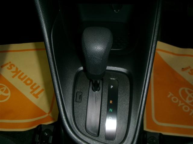 ヤリス Ｘ　カーテンエアバッグ　リヤカメラ　ＶＳＣ　パワーステアリング　イモビライザー　レンタカーアップ　ＥＴＣ付　スマートキー付き　マニュアルエアコン　エアバック付　ナビ　ＡＢＳ　メモリナビ　キーレスエントリ（12枚目）