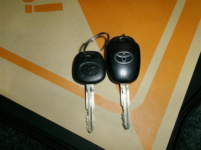 プロボックス ハイブリッドＤＸ　コンフォート　ＥＴＣ車載器　運転席パワーウインドウ　キーレスエントリー　エアバック　パワステ　Ｗエアバック　衝突軽減装置　エアコン　ＥＳＣ　ＡＢＳ（12枚目）