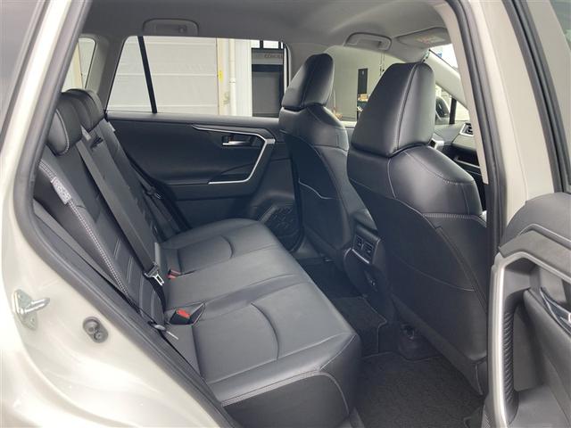 ＲＡＶ４ Ｇ　Ｚパッケージ　インテリジェントクリアランスソナー　整備記録簿　ＡＷＤ　ＬＥＤライト　アルミホイル　オートクルーズ　横滑り防止装置　バックガイドモニター　盗難防止装置　デュアルエアバッグ　キーレス　ＡＢＳ　１オーナー（19枚目）