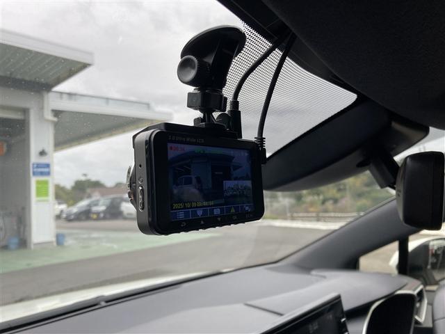 カローラスポーツ ハイブリッドＧ　Ｚ　前後誤発進抑制　盗難防止　スマートキーシステム　Ｂモニ　オートクルーズ　ＬＥＤライト　エアバック　ＴＶ　オートエアコン　地デジ　ＡＷ　デュアルエアバッグ　整備記録簿　キーレス　パワステ　ドラレコ付（25枚目）