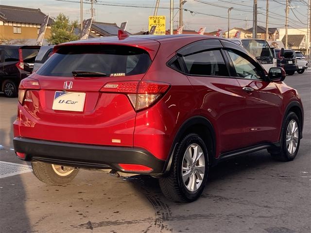 ヴェゼル Ｘ・ホンダセンシング　Ｒカメラ　Ｗエアバッグ　盗難防止　アクティブクルーズコントロール　オートエアコン　ＬＥＤランプ　衝突軽減ブレ－キ　パワステ　整備記録簿　Ｄレコ　アルミ　スマートキーシステム　パワーウインドウ　ＴＶナビ（5枚目）