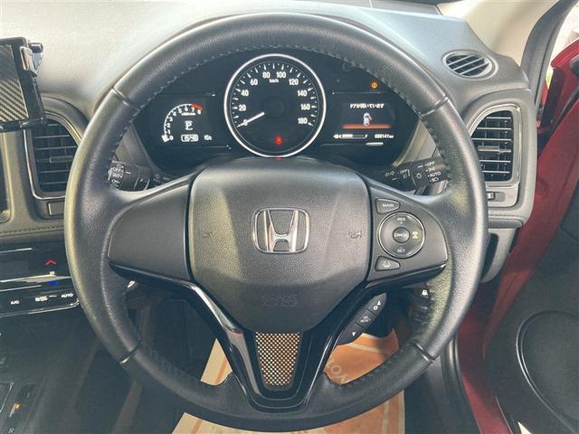 ヴェゼル Ｘ・ホンダセンシング　Ｒカメラ　Ｗエアバッグ　盗難防止　アクティブクルーズコントロール　オートエアコン　ＬＥＤランプ　衝突軽減ブレ－キ　パワステ　整備記録簿　Ｄレコ　アルミ　スマートキーシステム　パワーウインドウ　ＴＶナビ（8枚目）