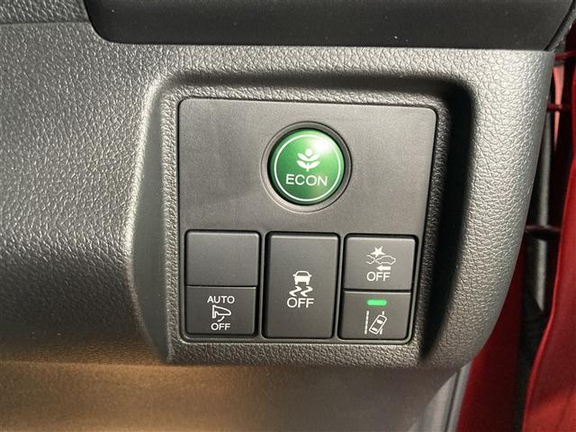 ヴェゼル Ｘ・ホンダセンシング　Ｒカメラ　Ｗエアバッグ　盗難防止　アクティブクルーズコントロール　オートエアコン　ＬＥＤランプ　衝突軽減ブレ－キ　パワステ　整備記録簿　Ｄレコ　アルミ　スマートキーシステム　パワーウインドウ　ＴＶナビ（16枚目）