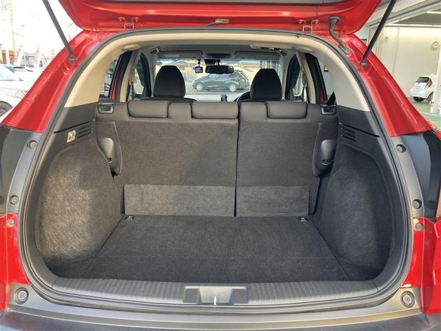 ヴェゼル Ｘ・ホンダセンシング　Ｒカメラ　Ｗエアバッグ　盗難防止　アクティブクルーズコントロール　オートエアコン　ＬＥＤランプ　衝突軽減ブレ－キ　パワステ　整備記録簿　Ｄレコ　アルミ　スマートキーシステム　パワーウインドウ　ＴＶナビ（22枚目）