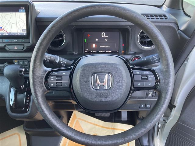 Ｎ－ＢＯＸカスタム ベースグレード　パワースライドア　ＣＭＢＳ　ベンチシート　アルミホイール　オートエアコン　スマートキ　盗難防止装置　クルコン　ＥＴＣ　バックカメラ　フルセグＴＶ　パワーステアリング　エアバッグ　ＥＳＣ　フリーキー（8枚目）