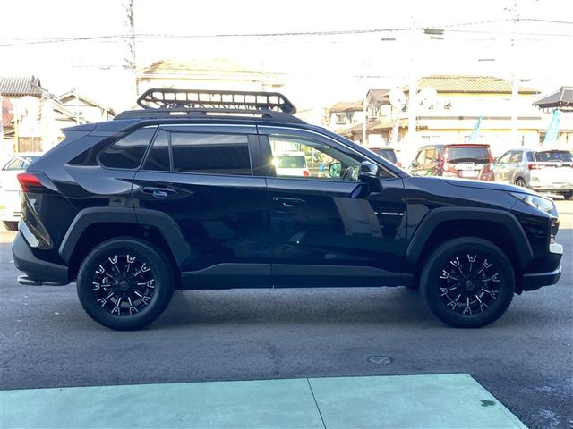 ＲＡＶ４ アドベンチャー　オフロードパッケージ　パワーウインドウ　ＡＡＣ　アルミホイール　記録簿付　キーフリー　ＬＥＤランプ　クルコン　スマートキ　メモリナビ　運転席パワーシート　地デジ　横滑り防止装置　ＡＢＳ　盗難防止装置　ＰＳ　エアバッグ（6枚目）