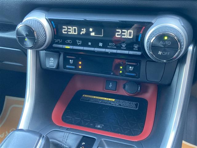 ＲＡＶ４ アドベンチャー　オフロードパッケージ　パワーウインドウ　ＡＡＣ　アルミホイール　記録簿付　キーフリー　ＬＥＤランプ　クルコン　スマートキ　メモリナビ　運転席パワーシート　地デジ　横滑り防止装置　ＡＢＳ　盗難防止装置　ＰＳ　エアバッグ（13枚目）