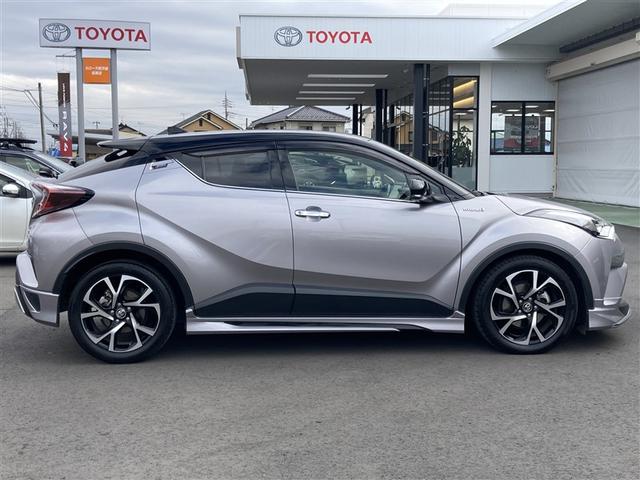 Ｃ－ＨＲ Ｇ　ＬＥＤエディション　整備記録簿　プリクラッシュセーフティー　横滑り防止機能　Ｂカメ　地デジ　ＬＥＤヘッドライト　ドラレコ付き　盗難防止装置　ＡＡＣ　スマートキー　ＤＶＤ再生可　デュアルエアバッグ　ワンオーナー　キーフリー（6枚目）