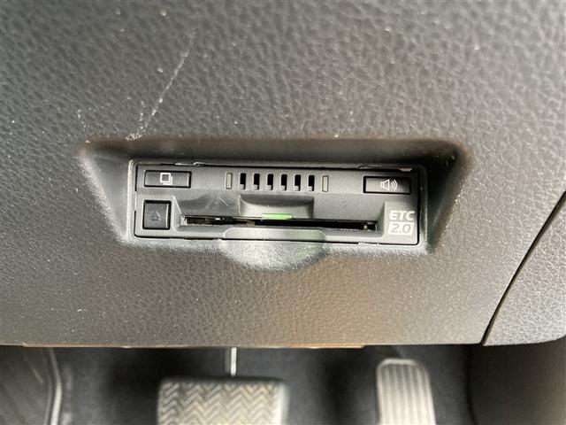 Ｃ－ＨＲ Ｇ　ＬＥＤエディション　整備記録簿　プリクラッシュセーフティー　横滑り防止機能　Ｂカメ　地デジ　ＬＥＤヘッドライト　ドラレコ付き　盗難防止装置　ＡＡＣ　スマートキー　ＤＶＤ再生可　デュアルエアバッグ　ワンオーナー　キーフリー（11枚目）