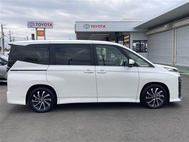 ヴォクシー Ｓ－Ｚ　ＤＶＤ再生機能　スマートキープッシュスタート　両側電動パワースライドドア　パワーウインドウ　１オナ　ＥＴＣ車載器　ＬＥＤライト　アルミホイール　盗難防止装置　記録簿　横滑り防止機能　キーフリー　ＡＢＳ（6枚目）