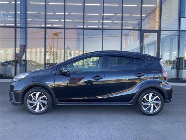 アクア クロスオーバー　Ｂカメラ　地デジ　イモビライザー　ナビＴＶ　エアコン　１オ－ナ－　ＥＳＣ　記録簿　アルミホイール　キーフリー　ＥＴＣ　パワーステアリング　パワーウィンドウ　メモリーナビ　ＡＢＳ　スマ－トキ－（3枚目）