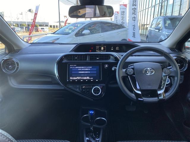 アクア クロスオーバー　Ｂカメラ　地デジ　イモビライザー　ナビＴＶ　エアコン　１オ－ナ－　ＥＳＣ　記録簿　アルミホイール　キーフリー　ＥＴＣ　パワーステアリング　パワーウィンドウ　メモリーナビ　ＡＢＳ　スマ－トキ－（11枚目）