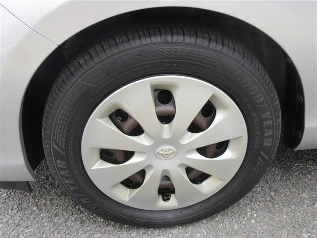 アクア Ｓ　スマートキープッシュスタート　キーレスエントリ　ＬＥＤヘッドライト　フルセグ地デジ　イモビ　ナビ＆ＴＶ　ワンオーナー車　オートエアコン　デュアルエアバック　ＥＳＣ　パワーウィンドウ　ＥＴＣ　ＳＲＳ（9枚目）