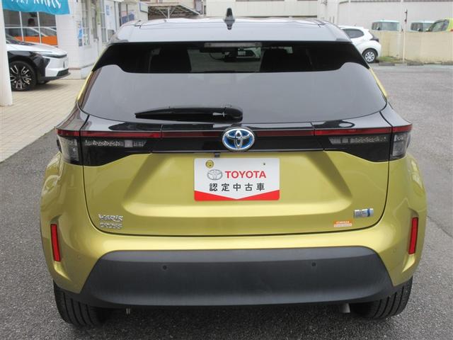 ヤリスクロス ハイブリッドＺ　ドライブレコーダ　インテリジェントキー　アルミホイル　ＬＥＤライト　１オ－ナ－　リアカメラ　クルーズコントロール　整備記録簿　横滑り防止システム　ナビＴＶ　メモリーナビゲーション　電動シ－ト　パワステ（4枚目）