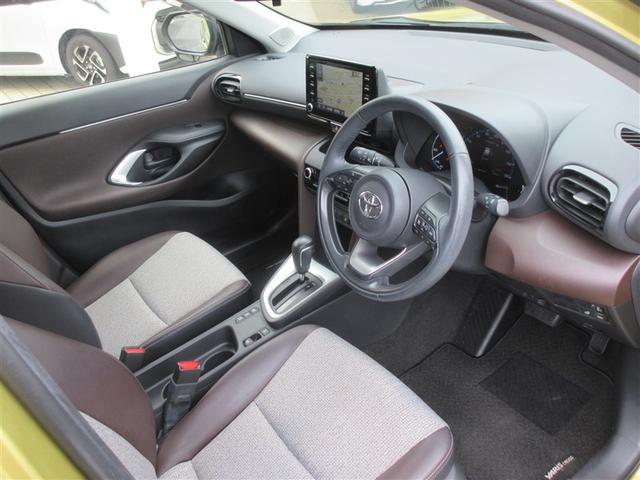 ヤリスクロス ハイブリッドＺ　ドライブレコーダ　インテリジェントキー　アルミホイル　ＬＥＤライト　１オ－ナ－　リアカメラ　クルーズコントロール　整備記録簿　横滑り防止システム　ナビＴＶ　メモリーナビゲーション　電動シ－ト　パワステ（13枚目）