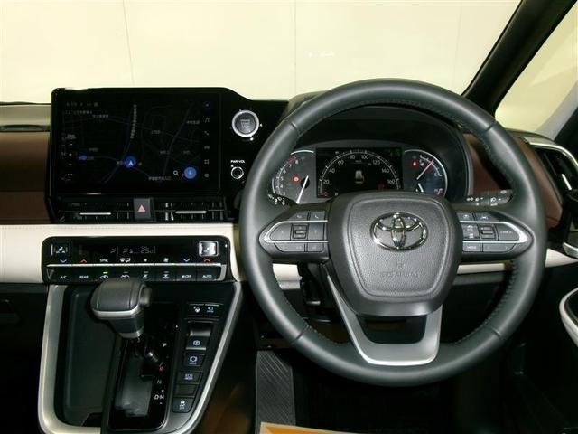 ノア Ｚ　フルセグＴＶ　両側電動スライドドア　バックモニター　ＬＥＤ　クルコン　ＥＴＣ　ＤＶＤ再生　３列シート　記録簿　スマートキー　ＴＶ　キーレス　盗難防止　衝突被害軽減（7枚目）