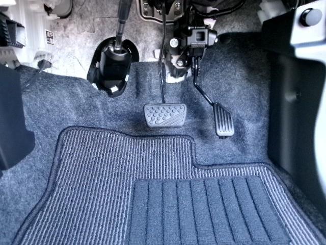 ミライース Ｘ　ＳＡＩＩＩ　衝突回避支援ブレーキ機能　運転席助手席エアバック　点検記録簿付　ＬＥＤライト　パワーウインドウ　エアコン　パワステ　ＡＢＳ　エアバック（32枚目）