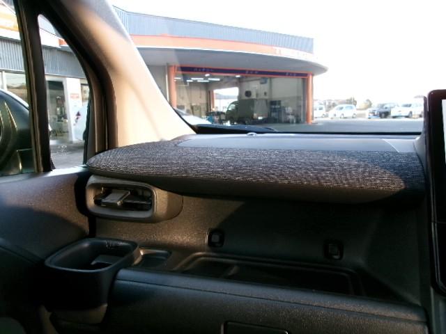 シエンタ ハイブリッドZ TSS ワンオーナ エアバック アルミ キーレスエントリー ナビTV イモビライザー 整備記録簿 LEDヘッドライト ETC車載器 横滑り防止 スマートキー オートエアコン サイドエアバッグ WSRS(32枚目)