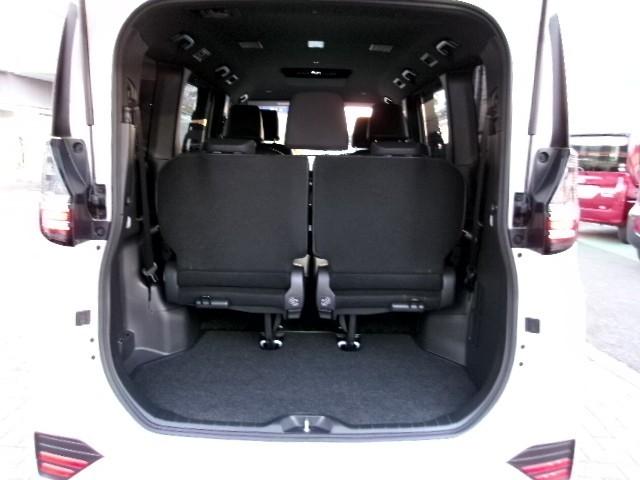 ヴォクシー Ｓ－Ｚ　スマートキープッシュスタート　両側電動パワースライドドア　パワーウインドウ　ＥＴＣ車載器　ＬＥＤライト　アルミホイール　盗難防止装置　横滑り防止機能　キーフリー　ナビＴＶ　クルーズコントロール　ＡＢＳ（9枚目）