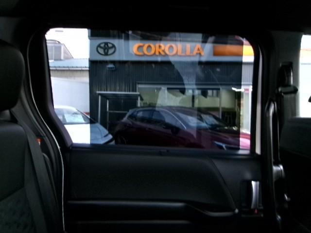 ヴォクシー Ｓ－Ｚ　スマートキープッシュスタート　両側電動パワースライドドア　パワーウインドウ　ＥＴＣ車載器　ＬＥＤライト　アルミホイール　盗難防止装置　横滑り防止機能　キーフリー　ナビＴＶ　クルーズコントロール　ＡＢＳ（15枚目）