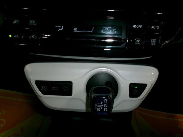 プリウス Ｓ　ＬＥＤヘット　盗難防止システム　スマキー　ＡＣ　ナビ＆ＴＶ　ドライブレコーダー　横滑り防止システム　ＥＴＣ車載器　アルミホイール　運転席パワーウィンドウ　サイドエアバック　メモリーナビゲーション（10枚目）