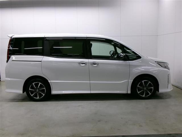 ノア Si ダブルバイビーIII バックM イモビライザー プリクラッシュS LEDヘッドライト キーレス エアバッグ オートエアコン デュアルエアバック 1オーナー アルミホイール ABS スマートキー フルセグ ナビ&TV(6枚目)