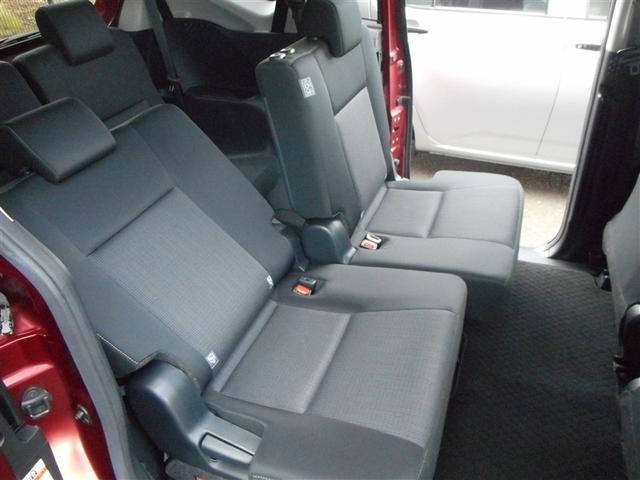 シエンタ Ｇ　ナビ・ＴＶ　スマートキープッシュスタート　１オ－ナ－　リアカメラ　ＡＷ　定期点検記録簿　ワンセグテレビ　フルオートエアコン　パワーウィンド　ＥＴＣ　運転席エアバック　パワステ　キーフリーシステム　３列（33枚目）