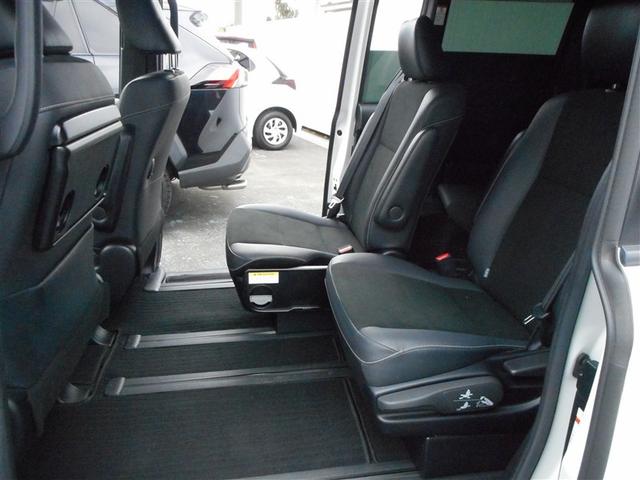 ノア Ｓｉ　ダブルバイビーＩＩＩ　バックＭ　両側オートスライドドア　イモビライザー　プリクラッシュＳ　ＬＥＤヘッドライト　キーレス　エアバッグ　オートエアコン　デュアルエアバック　１オーナー　アルミホイール　ＡＢＳ　スマートキー（18枚目）