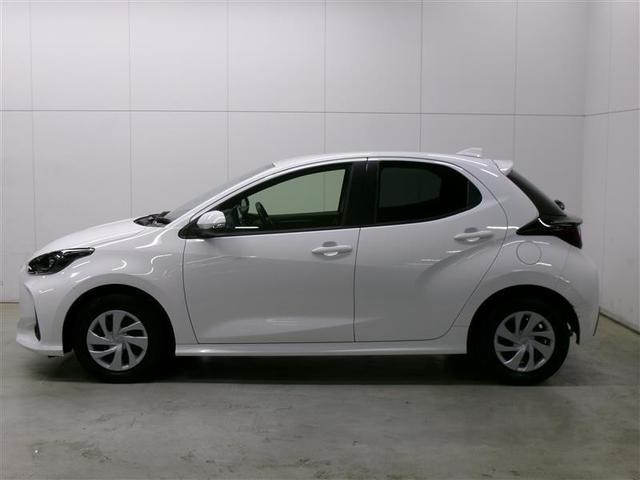 ヤリス ハイブリッドＸ　ナビ＆ＴＶ　バックモニター　ワイヤレスキー　ＡＢＳ　オートクルーズ　フルセグ　Ｗエアバック　パワーウィンドウ　オートエアコン　ＥＴＣ　エアバック　メモリーナビ　パワーステアリング　衝突被害軽減装置（3枚目）