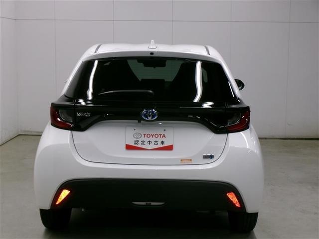 ヤリス ハイブリッドＸ　ナビ＆ＴＶ　バックモニター　ワイヤレスキー　ＡＢＳ　オートクルーズ　フルセグ　Ｗエアバック　パワーウィンドウ　オートエアコン　ＥＴＣ　エアバック　メモリーナビ　パワーステアリング　衝突被害軽減装置（5枚目）