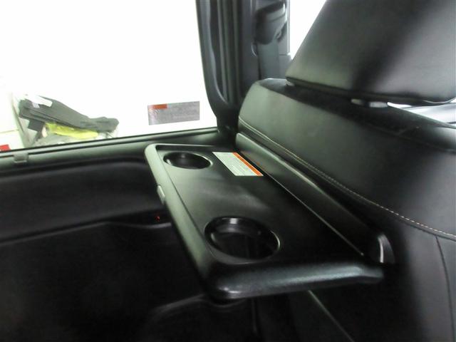 ヴォクシー ハイブリッドＺＳ　プリクラッシュ　オートエアコン　ＬＥＤヘッドライ　アルミ　エアバック　両席エアバック　ナビ　ＡＢＳ　パワーウインドウ　メモリーナビ　バックモニタ－（24枚目）