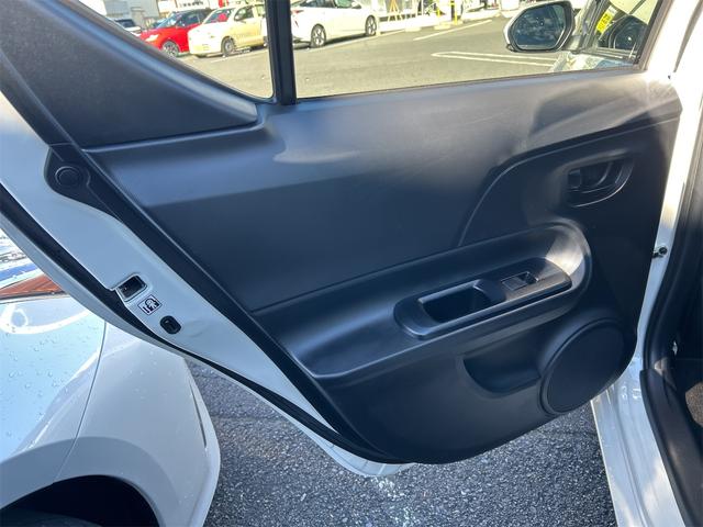 アクア Ｓスタイルブラック　ドライブレコーダー　ＥＴＣ　全周囲カメラ　ナビ　ＴＶ　クリアランスソナー　レーンアシスト　衝突被害軽減システム　アルミホイール　オートマチックハイビーム　オートライト　スマートキー（29枚目）