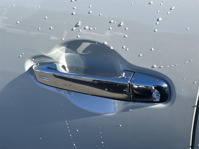 アクア Ｓスタイルブラック　ドライブレコーダー　ＥＴＣ　全周囲カメラ　ナビ　ＴＶ　クリアランスソナー　レーンアシスト　衝突被害軽減システム　アルミホイール　オートマチックハイビーム　オートライト　スマートキー（31枚目）