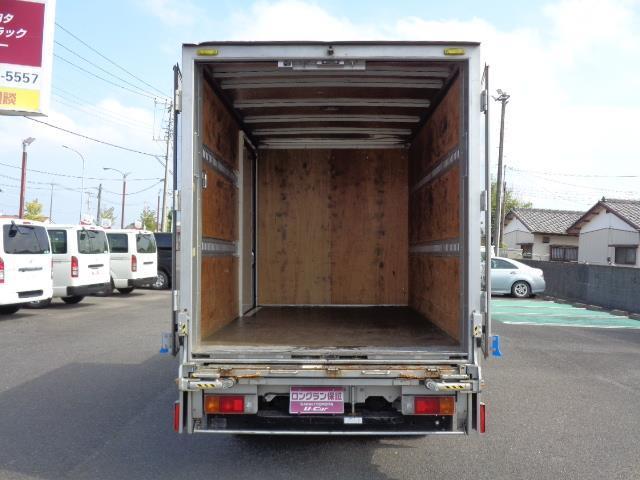 ダイナトラック ２Ｔ　Ｔ　アルミバン　リフト（8枚目）