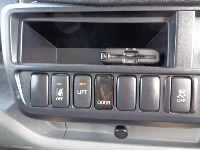 ダイナトラック ２Ｔ　Ｔ　アルミバン　リフト（17枚目）