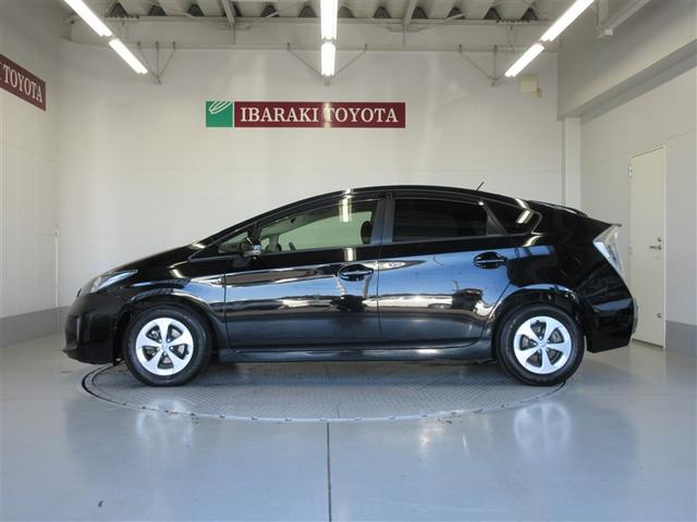 プリウス Ｓ　アルミ付き　スマキー　運転席助手席エアバック　キーレスエントリ　バックモニター付き　ＡＴエアコン　ＥＴＣ付き　イモビ　サイドカーテンエアバック　ＤＶＤ視聴　エアＢ　ＡＢＳ　パワーステアリング　メモナビ（2枚目）