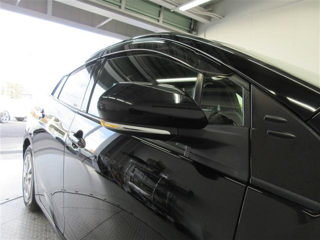 プリウス Sセーフティプラス インテリキー リアカメラ 1セグ サイドエアバッグ パワーウインドウ 助手席エアバッグ フルオートエアコン LEDライト ETC付 キーレスエントリ AW ナビTV 横滑り防止機能 ABS(21枚目)