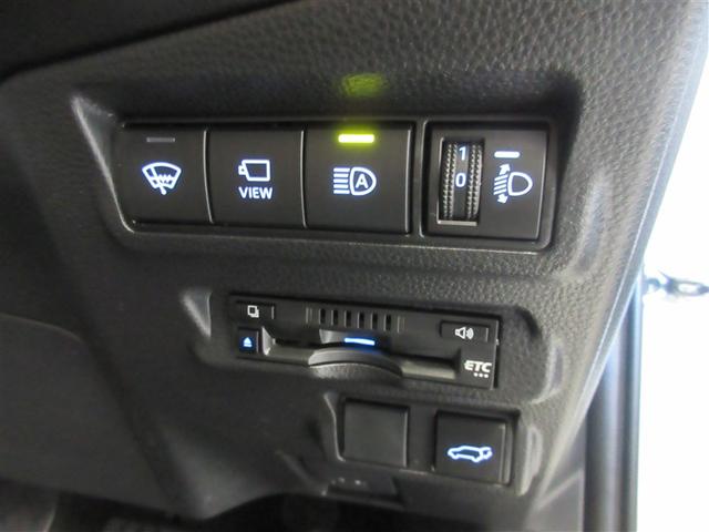 カローラクロス ハイブリッド　Ｚ　ドライブレコーダ　プリクラッシュセーフティシステム　キーレスエントリー　アイドリングストップ　本革　ＡＡＣ　メディアプレイヤー接続　サイドエアバック　ＬＥＤヘッドライト　アルミホイール　ナビ　ＥＴＣ（12枚目）