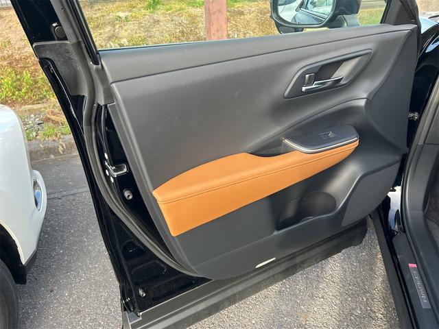クラウンクロスオーバー ＲＳアドバンスド　４ＷＤ　バックカメラ　クリアランスソナー　オートクルーズコントロール　レーンアシスト　パワーシート　衝突被害軽減システム　サンルーフ　ナビ　ＴＶ　オートマチックハイビーム　オートライト（25枚目）